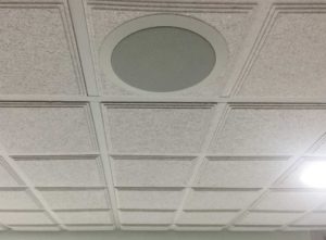 Tutorial: Lautsprecher für Dolby Atmos ohne sichtbare Kabel anbringen